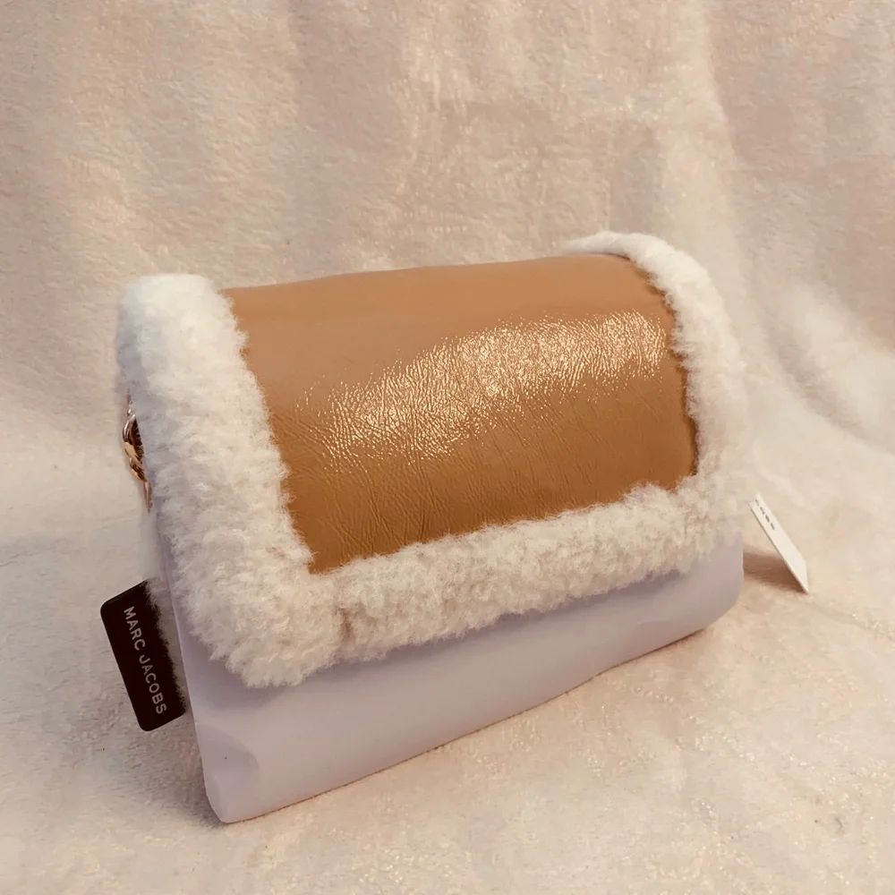 ♥️Marc Jacobs Iced Coffee faux fur mini flap crossbody. - Picture 4 of 6